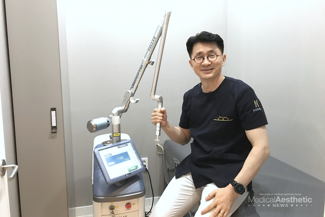 Dr. Jong-seong Ahn, director of Hukins Skin Clinic in Seoul, said that various treatment methods for vitiligo include oral medications, steroids, targeted light therapy, and skin seeding technique (SST). “And among these, results with PALLAS are efficacious and convenient for users to utilize in practice,” he added.