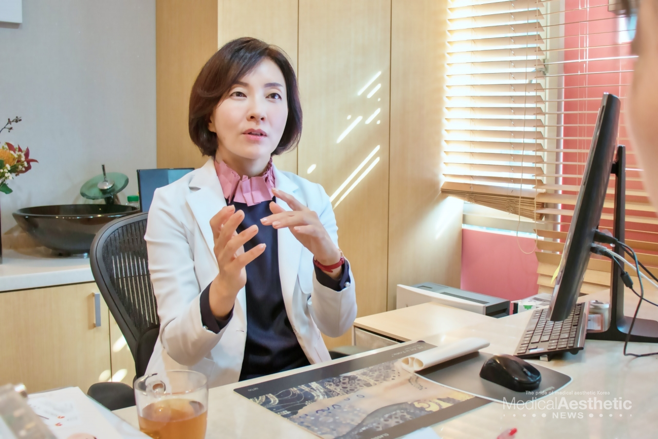 Dr. Eunjung Yoo, a founder of Good Image Clinic, explained, “The first step to overcoming an eating disorder is to have the courage to accept and acknowledge one's own weight and body shape as it is, to love oneself and to send a warm gaze.”